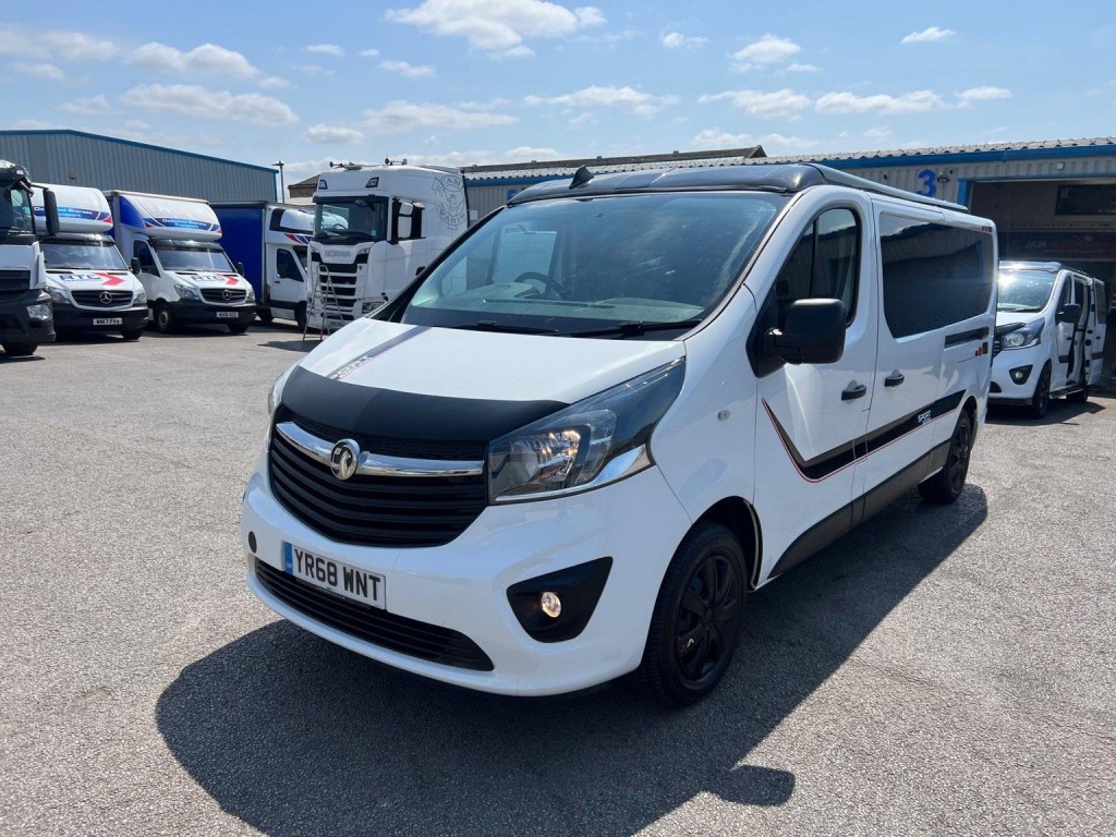 VAUXHALL VIVARO