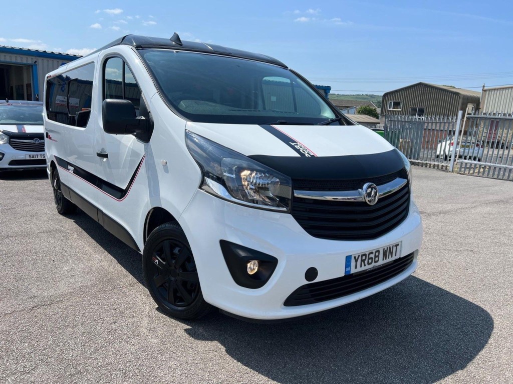VAUXHALL VIVARO