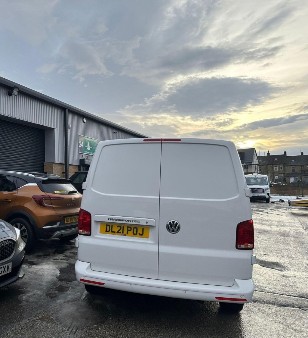 VOLKSWAGEN TRANSPORTER