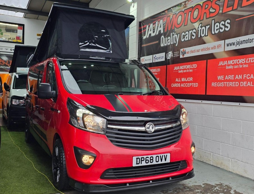 VAUXHALL VIVARO