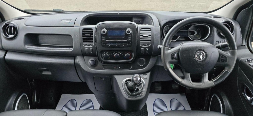 VAUXHALL VIVARO