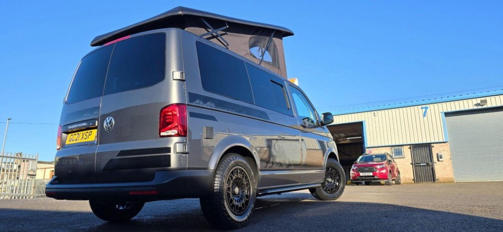 VOLKSWAGEN TRANSPORTER