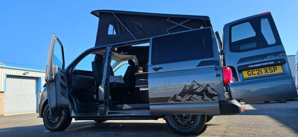 VOLKSWAGEN TRANSPORTER