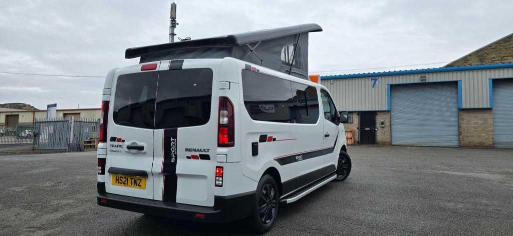 RENAULT TRAFIC