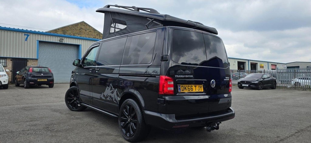 VOLKSWAGEN TRANSPORTER