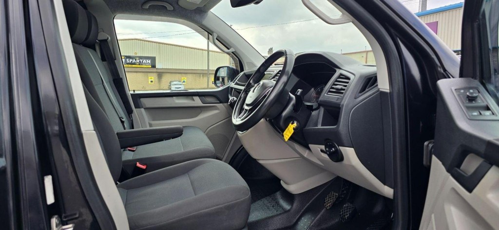 VOLKSWAGEN TRANSPORTER