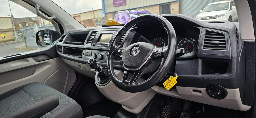 VOLKSWAGEN TRANSPORTER