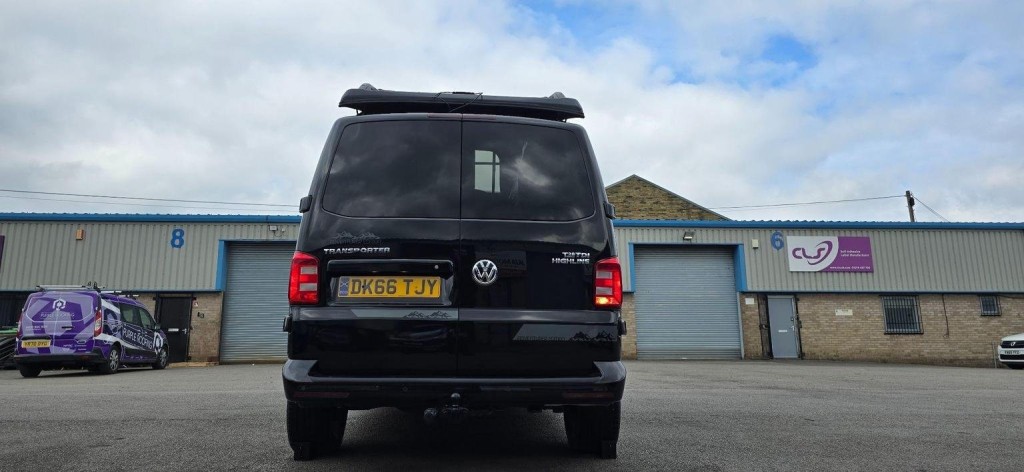 VOLKSWAGEN TRANSPORTER