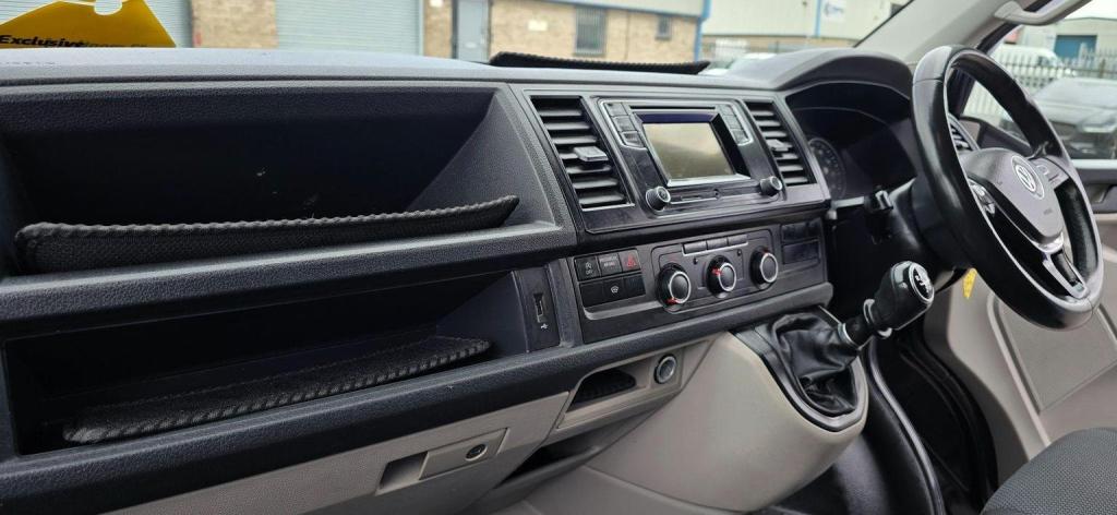 VOLKSWAGEN TRANSPORTER