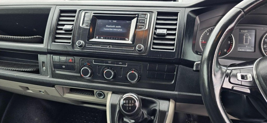 VOLKSWAGEN TRANSPORTER