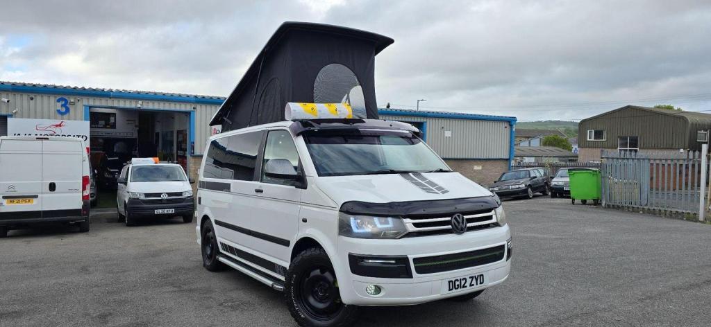 VOLKSWAGEN TRANSPORTER