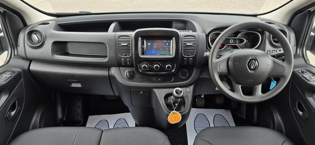 RENAULT TRAFIC