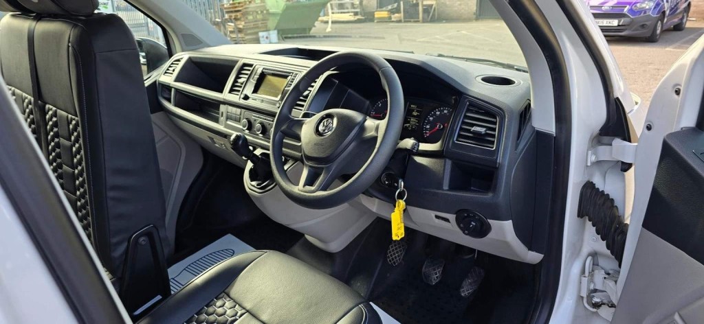 VOLKSWAGEN TRANSPORTER