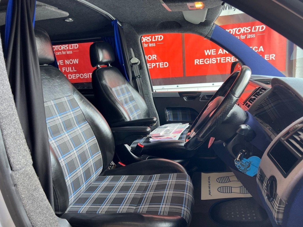 VOLKSWAGEN TRANSPORTER