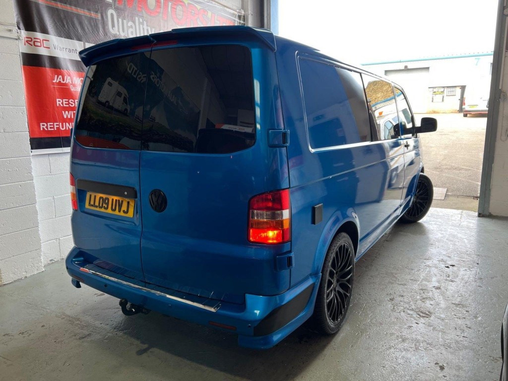 VOLKSWAGEN TRANSPORTER