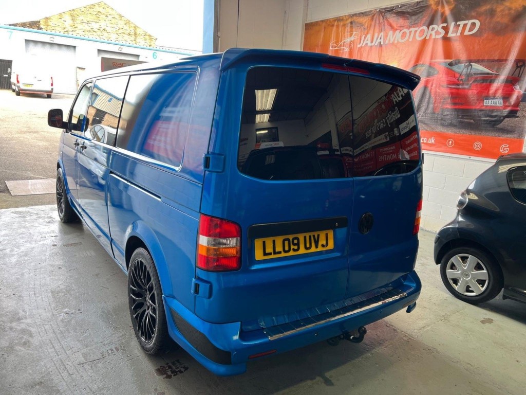 VOLKSWAGEN TRANSPORTER