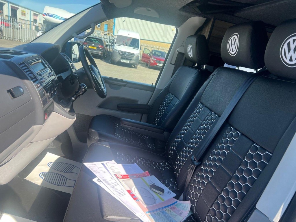 VOLKSWAGEN TRANSPORTER