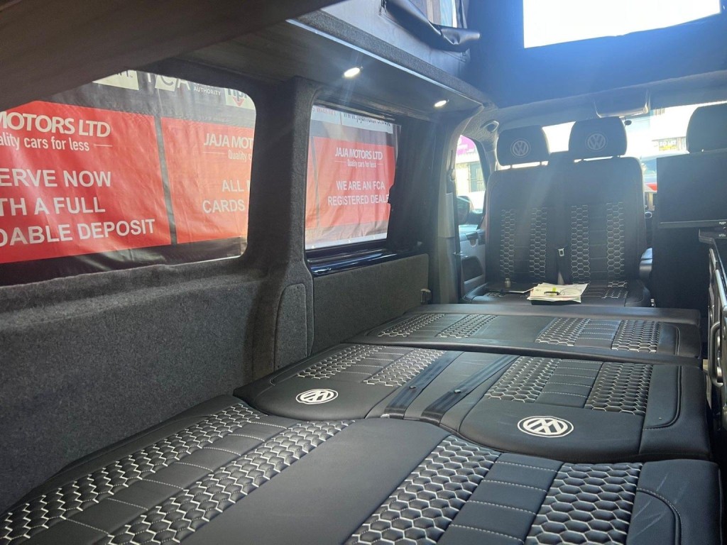 VOLKSWAGEN TRANSPORTER