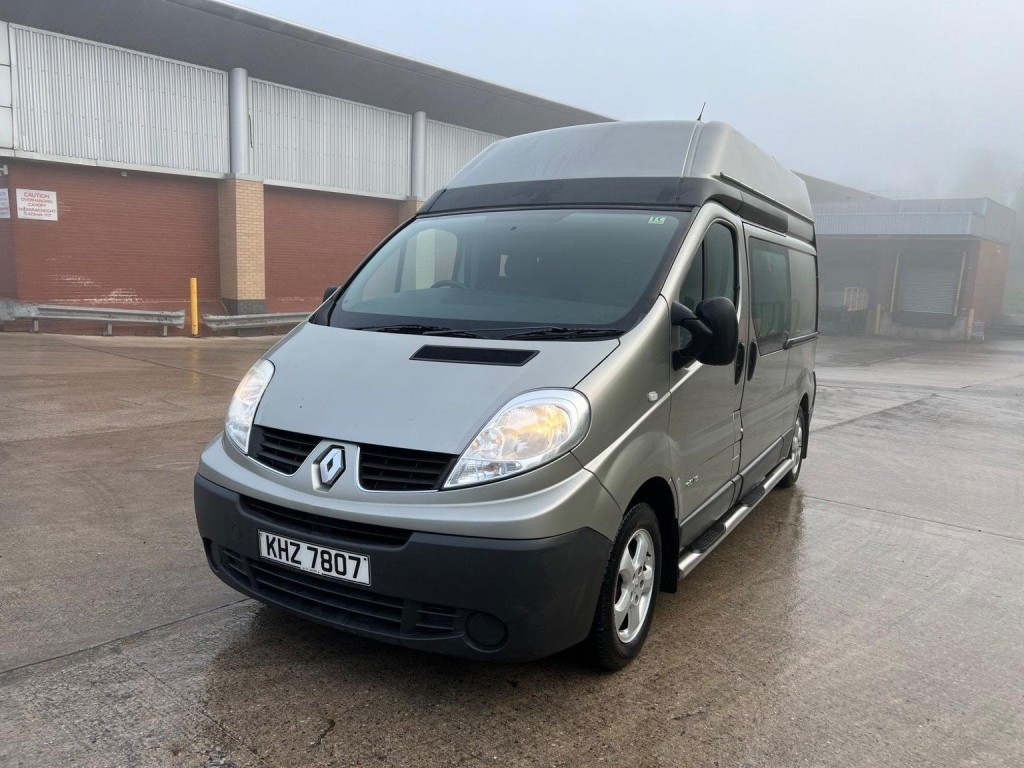RENAULT TRAFIC