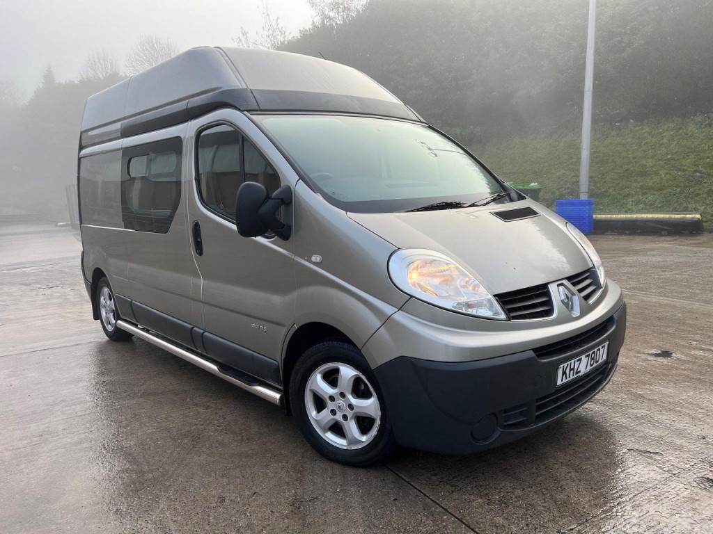RENAULT TRAFIC