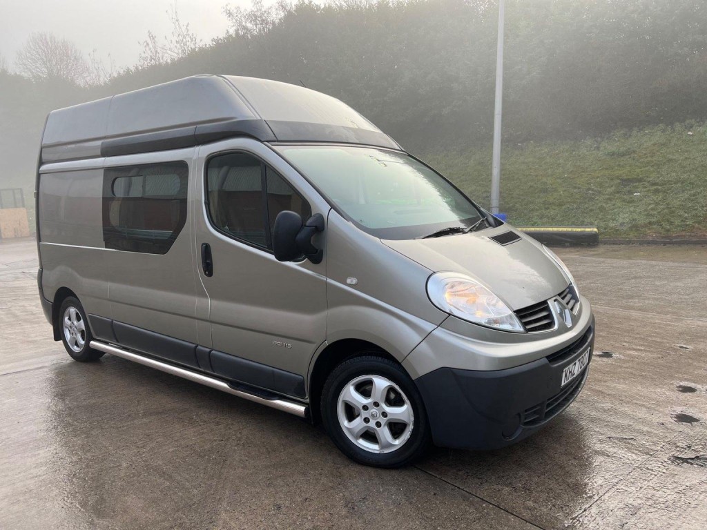 RENAULT TRAFIC