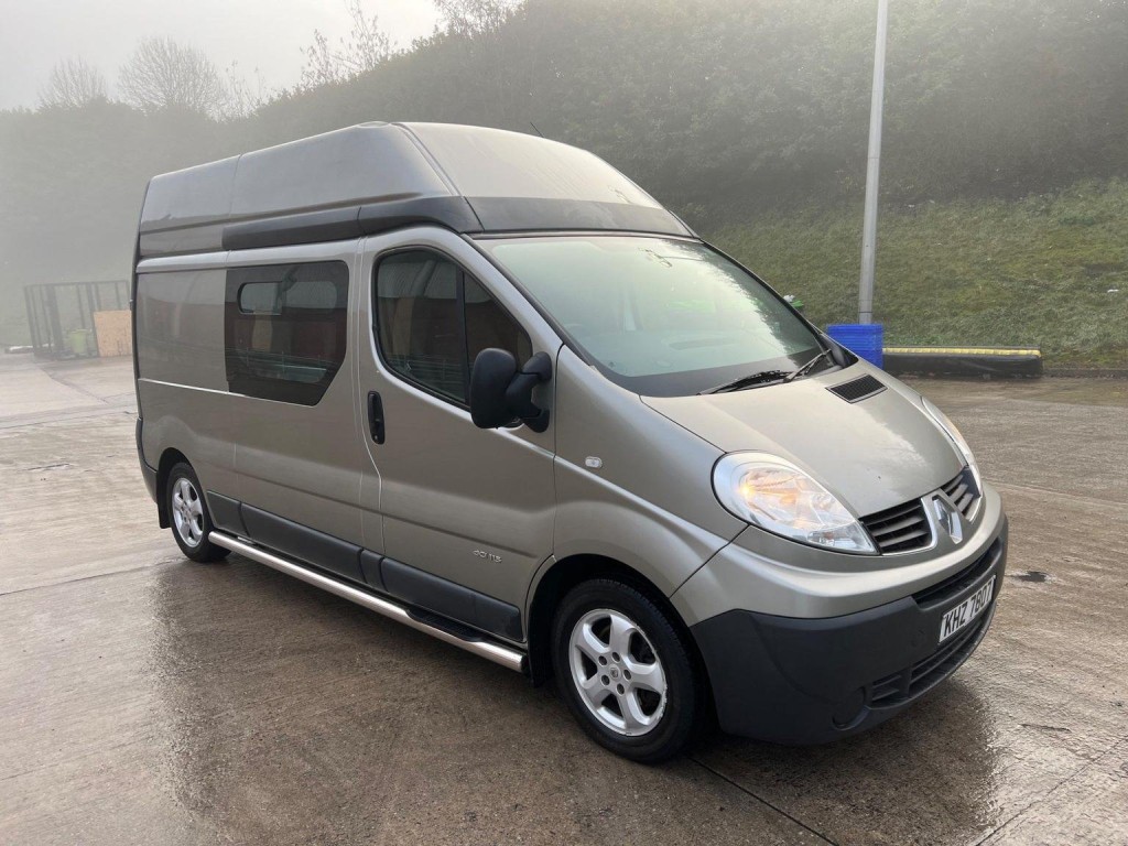 RENAULT TRAFIC