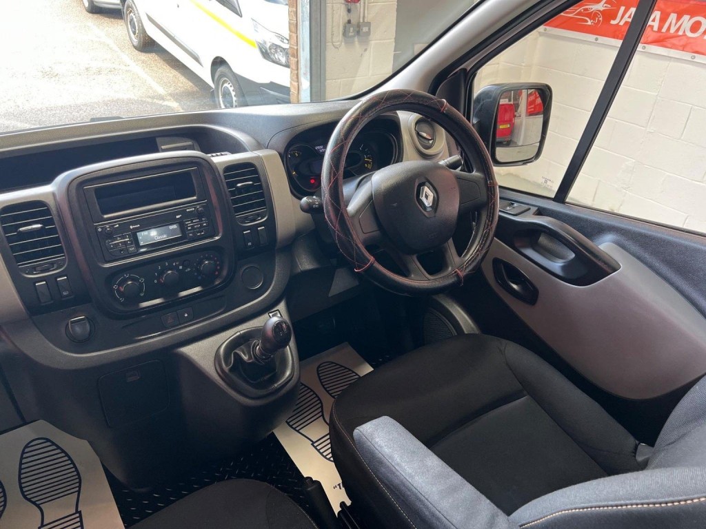 RENAULT TRAFIC