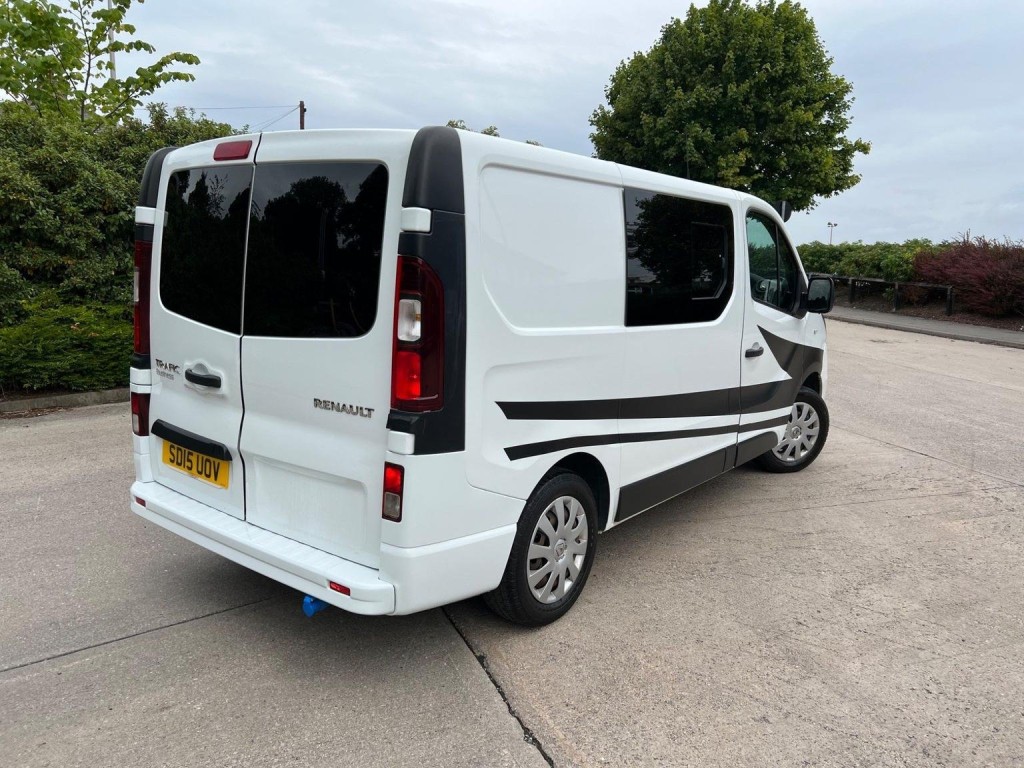 RENAULT TRAFIC