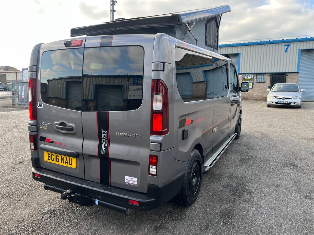 RENAULT TRAFIC