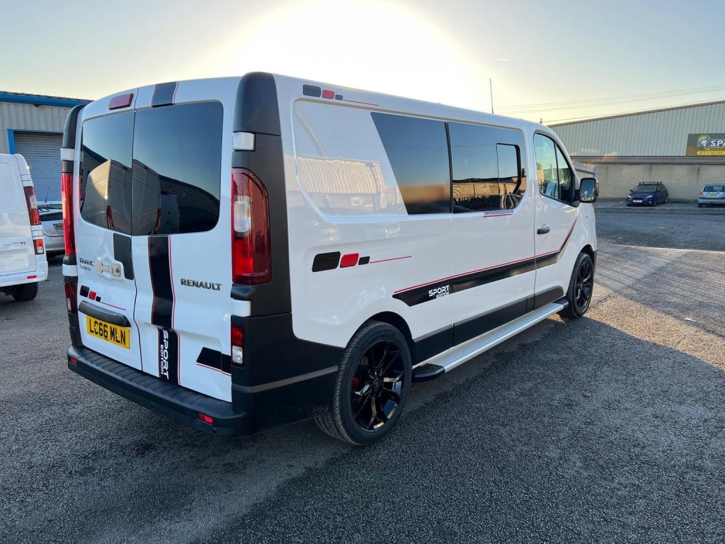 RENAULT TRAFIC