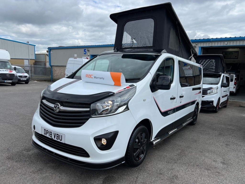 VAUXHALL VIVARO