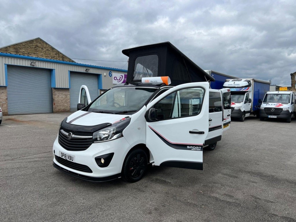 VAUXHALL VIVARO
