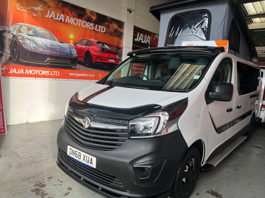 VAUXHALL VIVARO