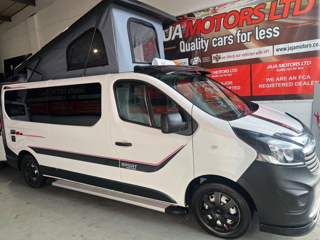 VAUXHALL VIVARO
