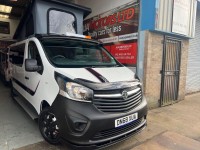 VAUXHALL VIVARO