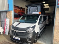 VAUXHALL VIVARO