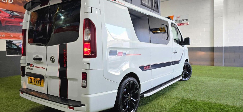 VAUXHALL VIVARO