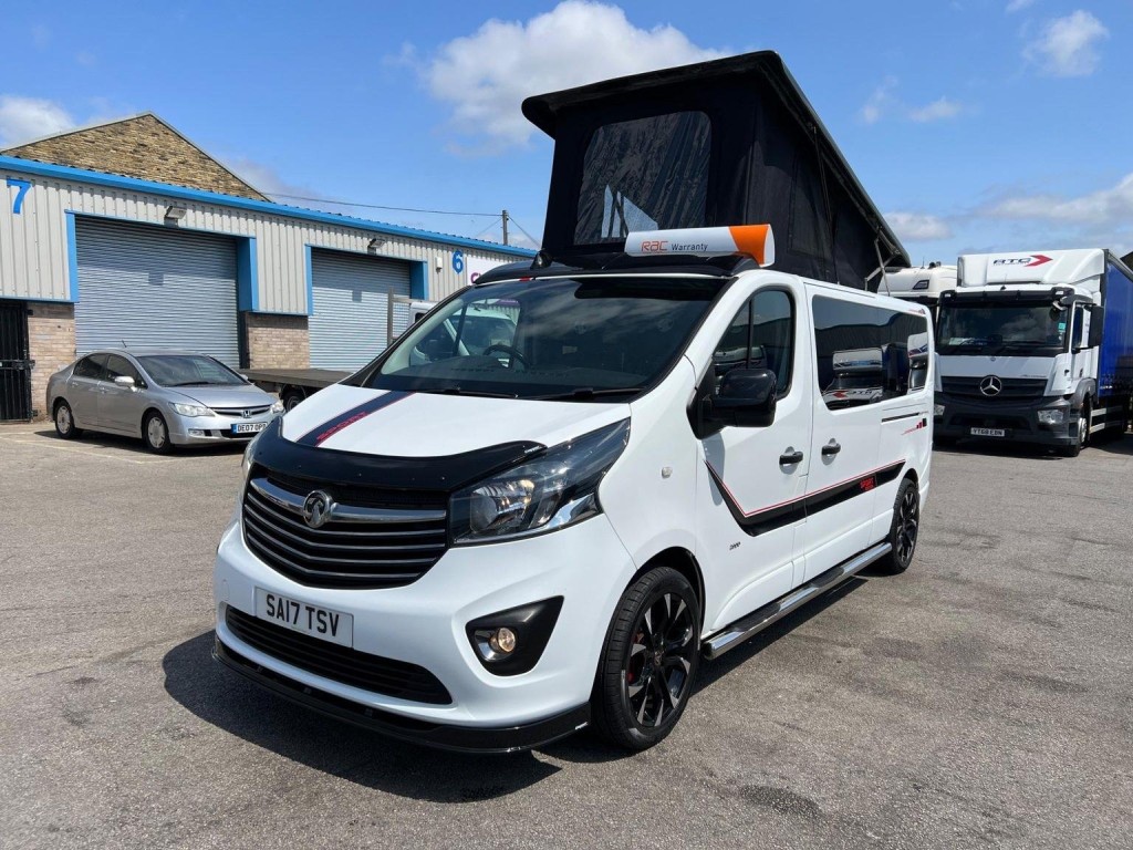 VAUXHALL VIVARO