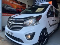 VAUXHALL VIVARO