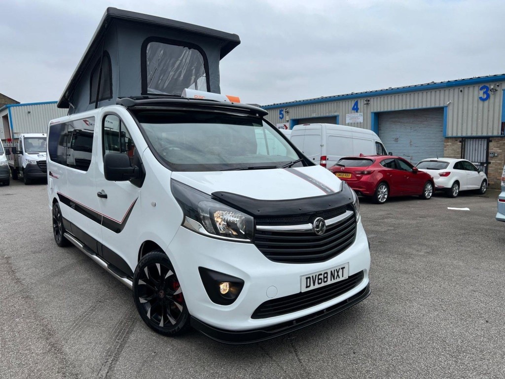 VAUXHALL VIVARO