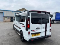 VAUXHALL VIVARO