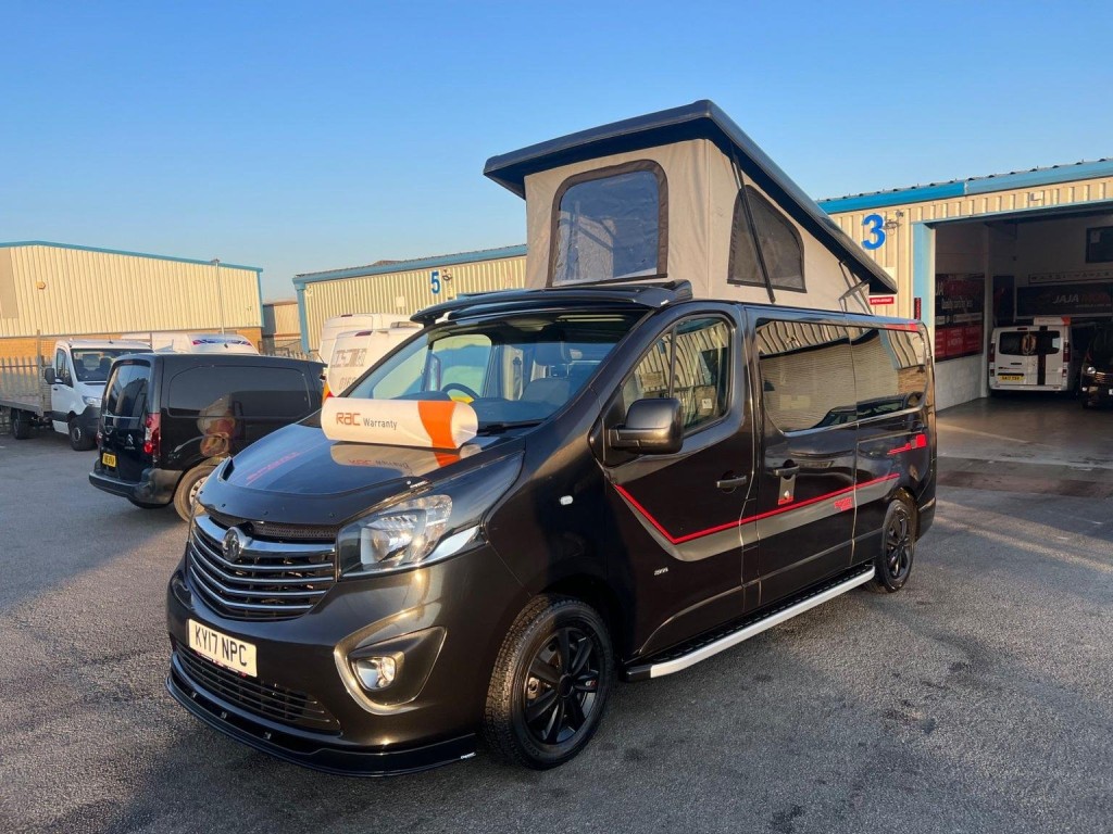 VAUXHALL VIVARO