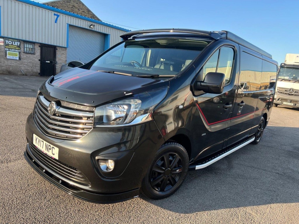 VAUXHALL VIVARO