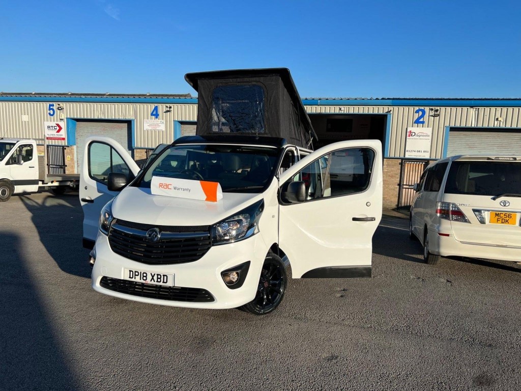 VAUXHALL VIVARO