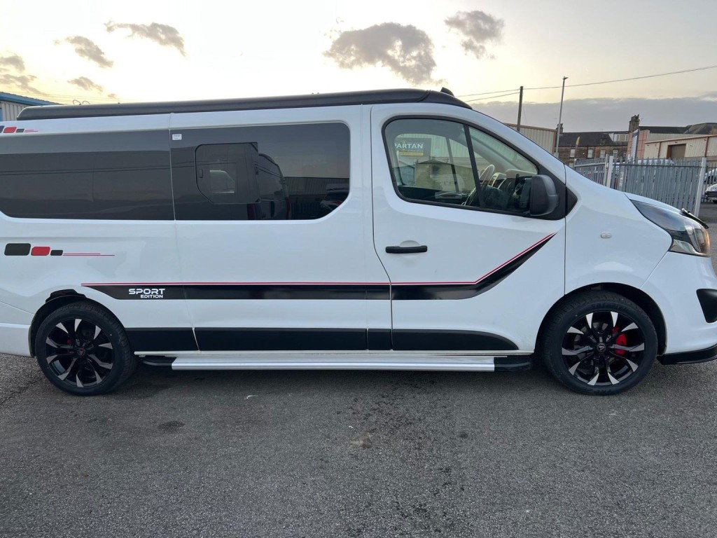 VAUXHALL VIVARO