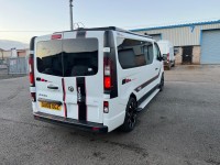 VAUXHALL VIVARO