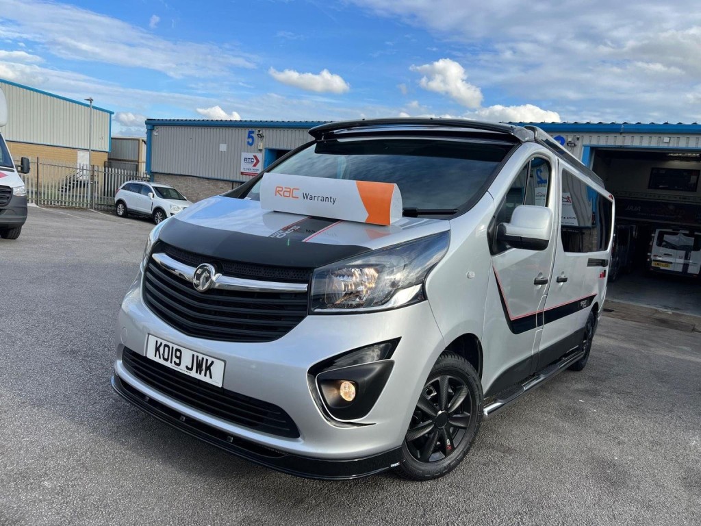 VAUXHALL VIVARO