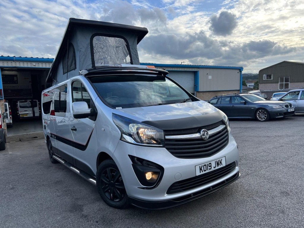VAUXHALL VIVARO