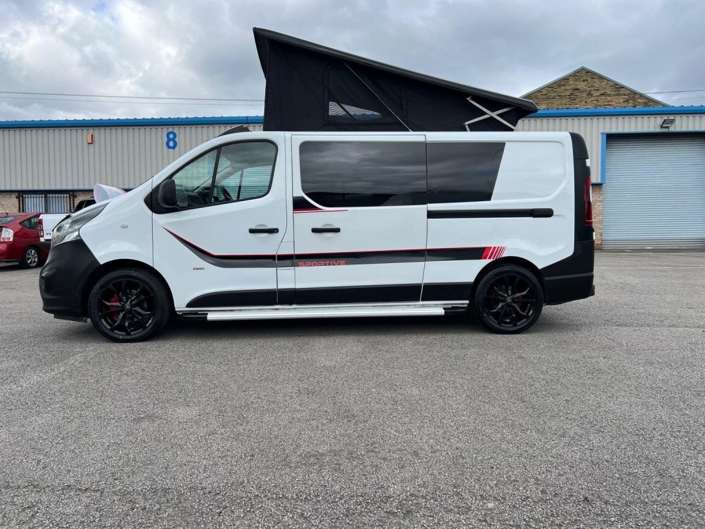 VAUXHALL VIVARO
