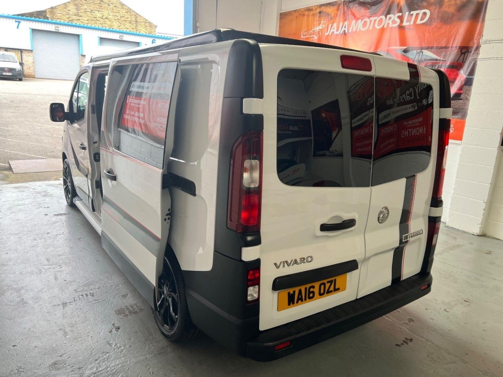 VAUXHALL VIVARO